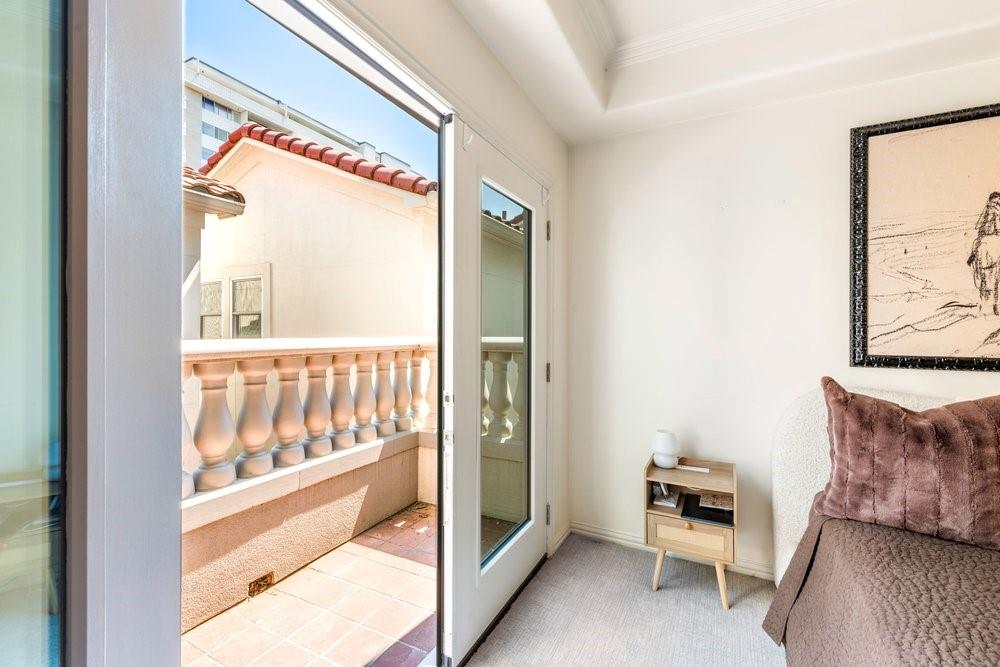 3707 Gilbert Avenue, #17, Dallas, TX 75219