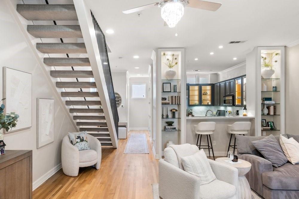 3707 Gilbert Avenue, #17, Dallas, TX 75219