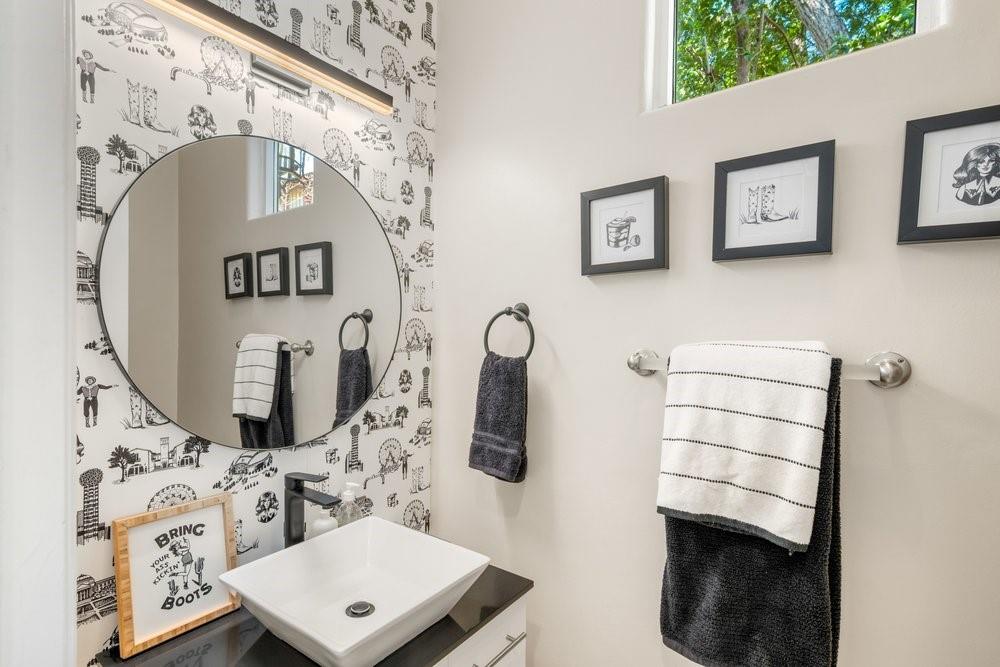 3707 Gilbert Avenue, #17, Dallas, TX 75219