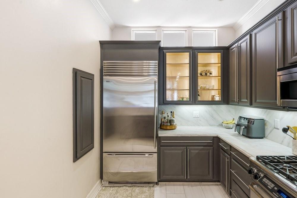 3707 Gilbert Avenue, #17, Dallas, TX 75219