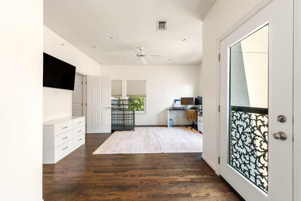 3707 Gilbert Avenue, #17, Dallas, TX 75219