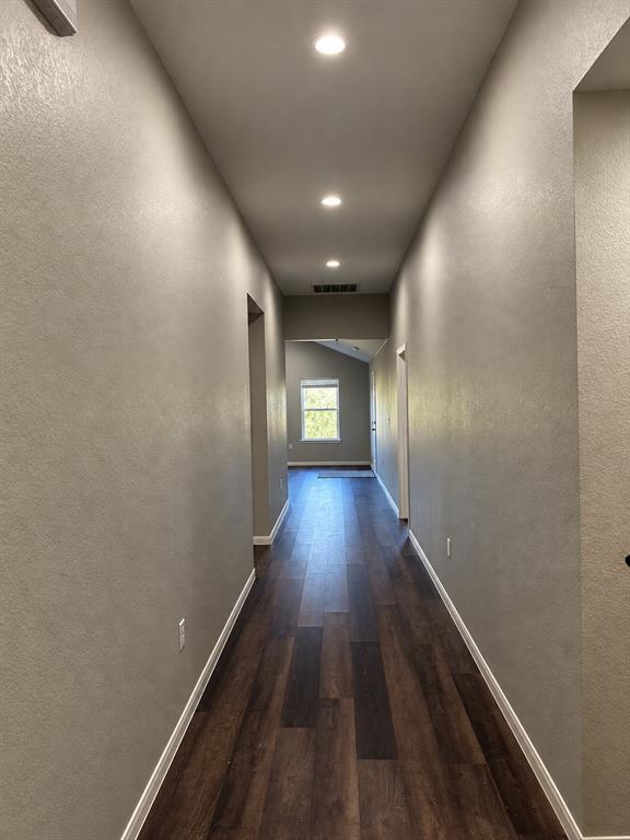 207 E Mccoulskey Street, Terrell, TX 75160 207 E Mccoulskey Street, Terrell, TX 75160