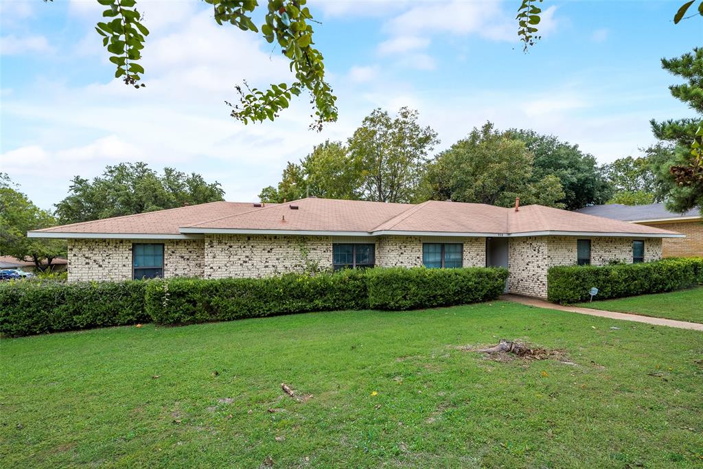 908 Chamberlain Street, Irving, TX 75060 908 Chamberlain Street, Irving, TX 75060