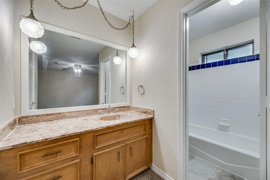 908 Chamberlain Street, Irving, TX 75060