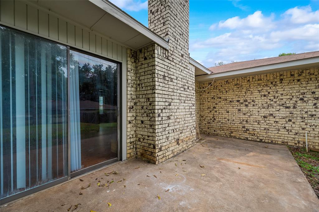 908 Chamberlain Street, Irving, TX 75060