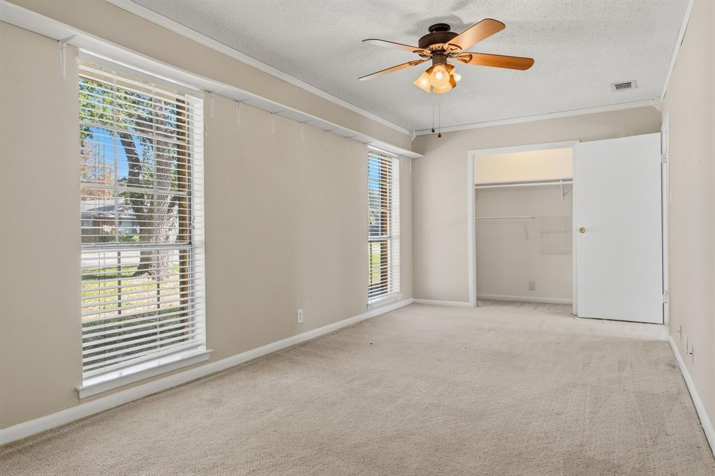 Great space for either 4th BR or game room-2nd living area