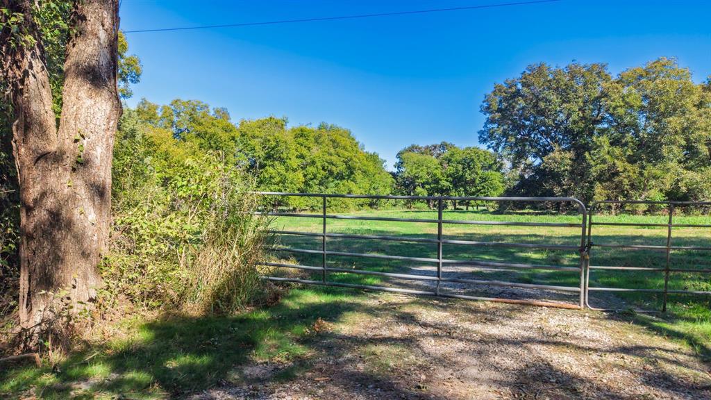 88 Acres County Road 1019, Celeste, TX 75423