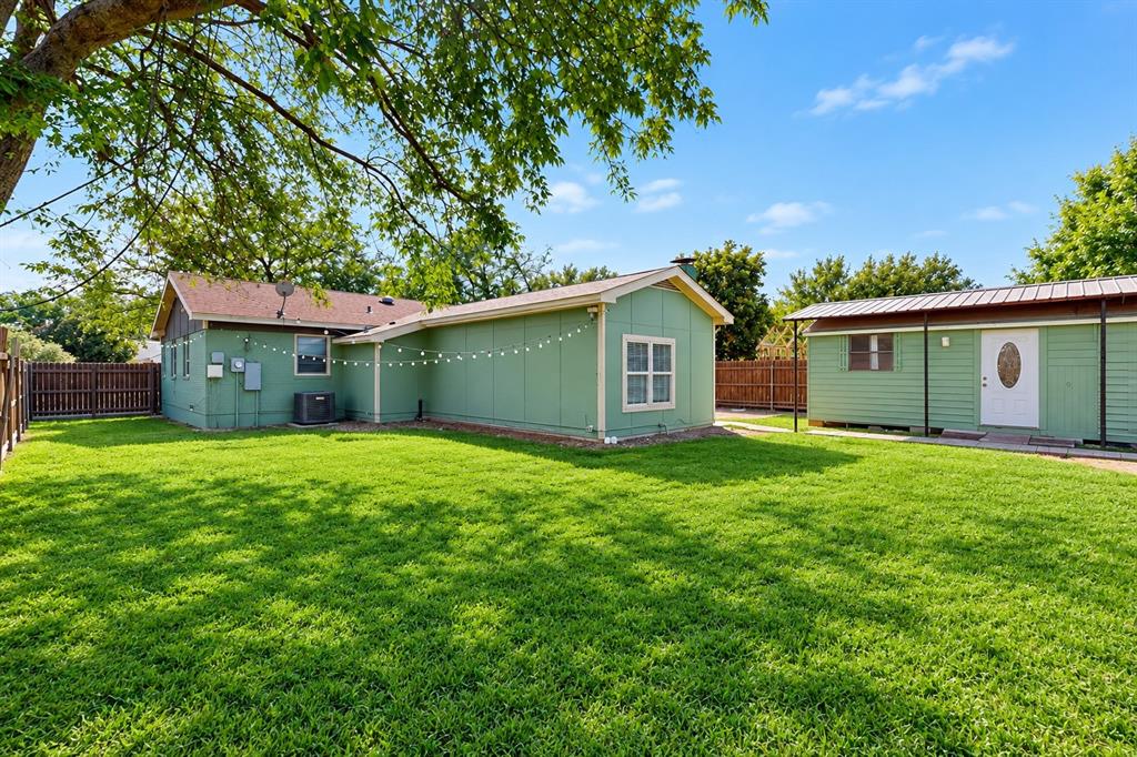 2213 Huskey Street, Garland, TX 75041