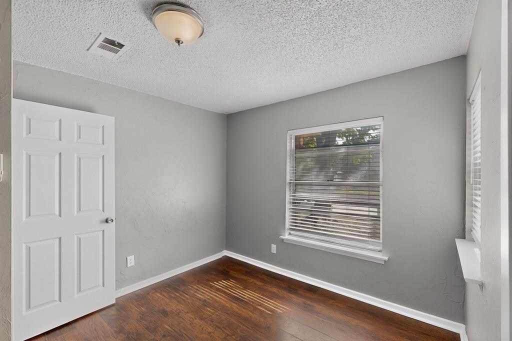 2213 Huskey Street, Garland, TX 75041
