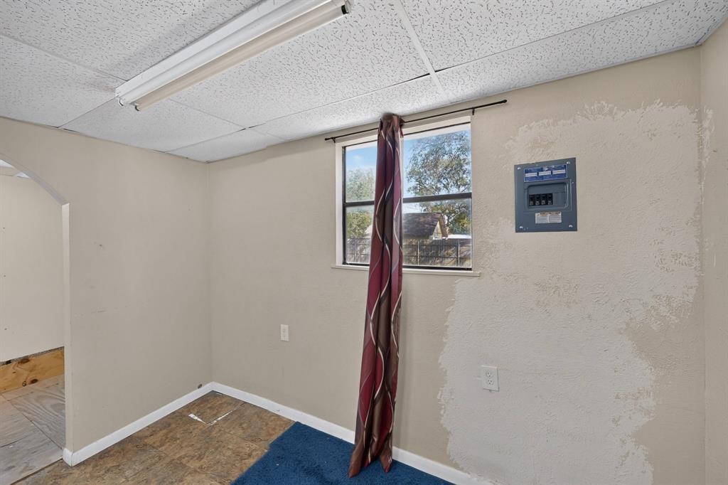 2213 Huskey Street, Garland, TX 75041