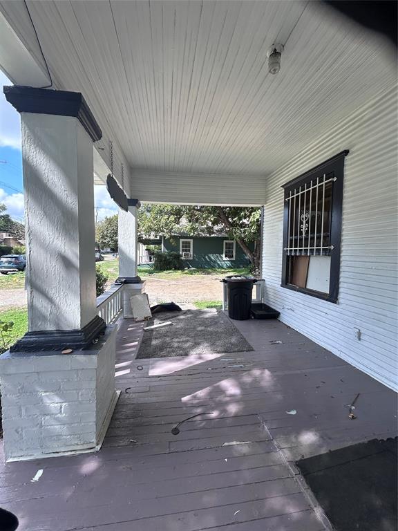 309 W Page Avenue, Dallas, TX 75208
