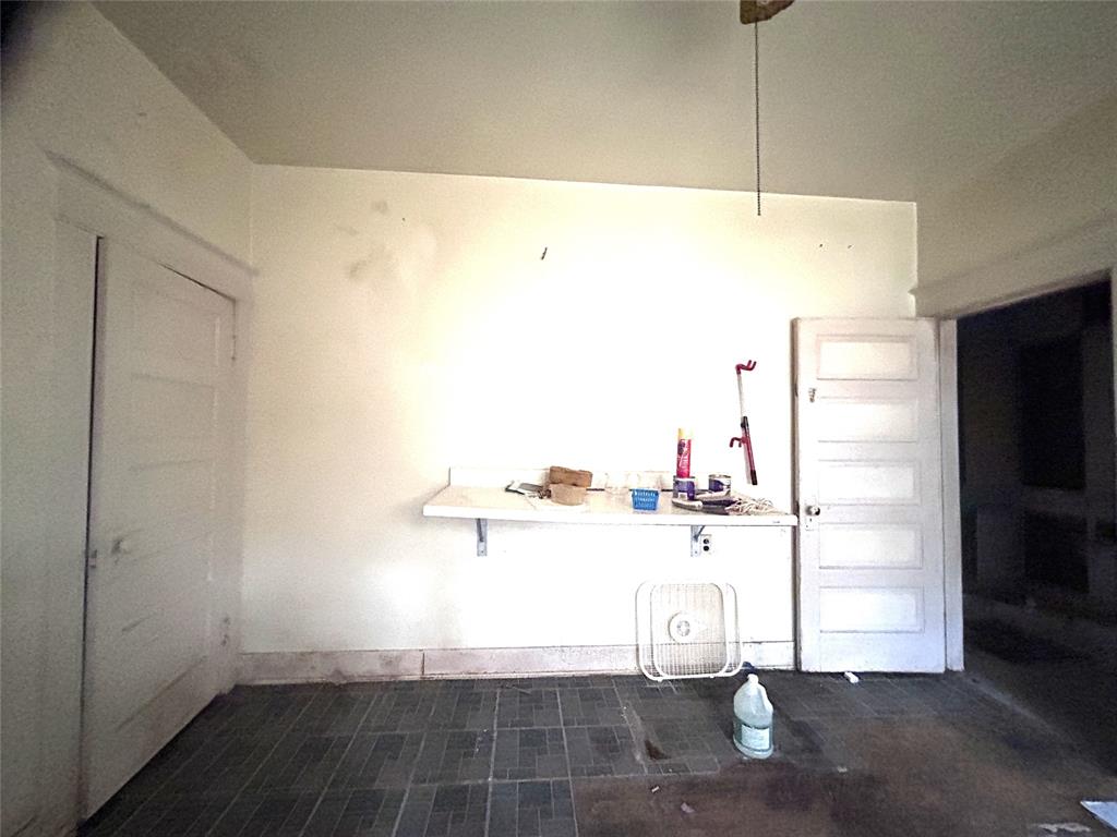 309 W Page Avenue, Dallas, TX 75208