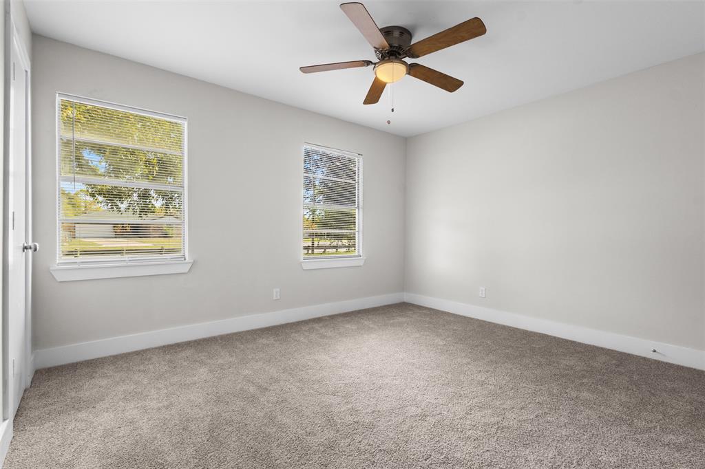 2523 N Prairie Creek Road, Dallas, TX 75227