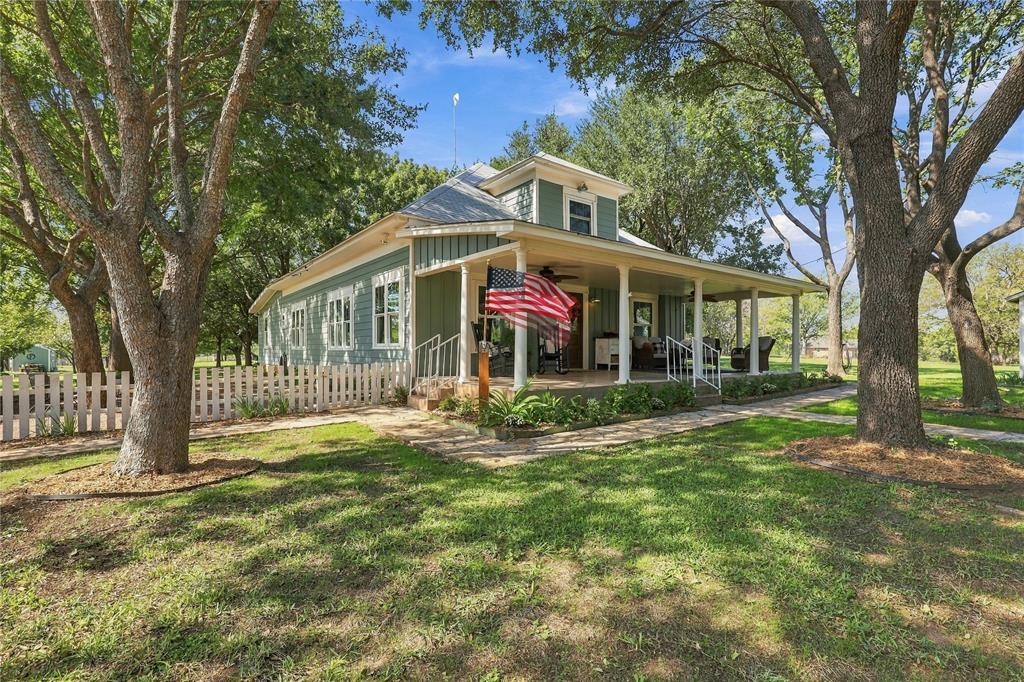 2812 Overton Court, Granbury, TX 76048 2812 Overton Court, Granbury, TX 76048