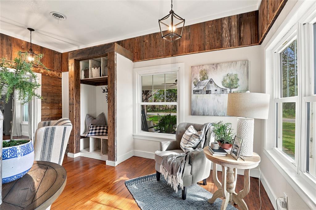 2812 Overton Court, Granbury, TX 76048