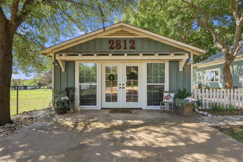 2812 Overton Court, Granbury, TX 76048