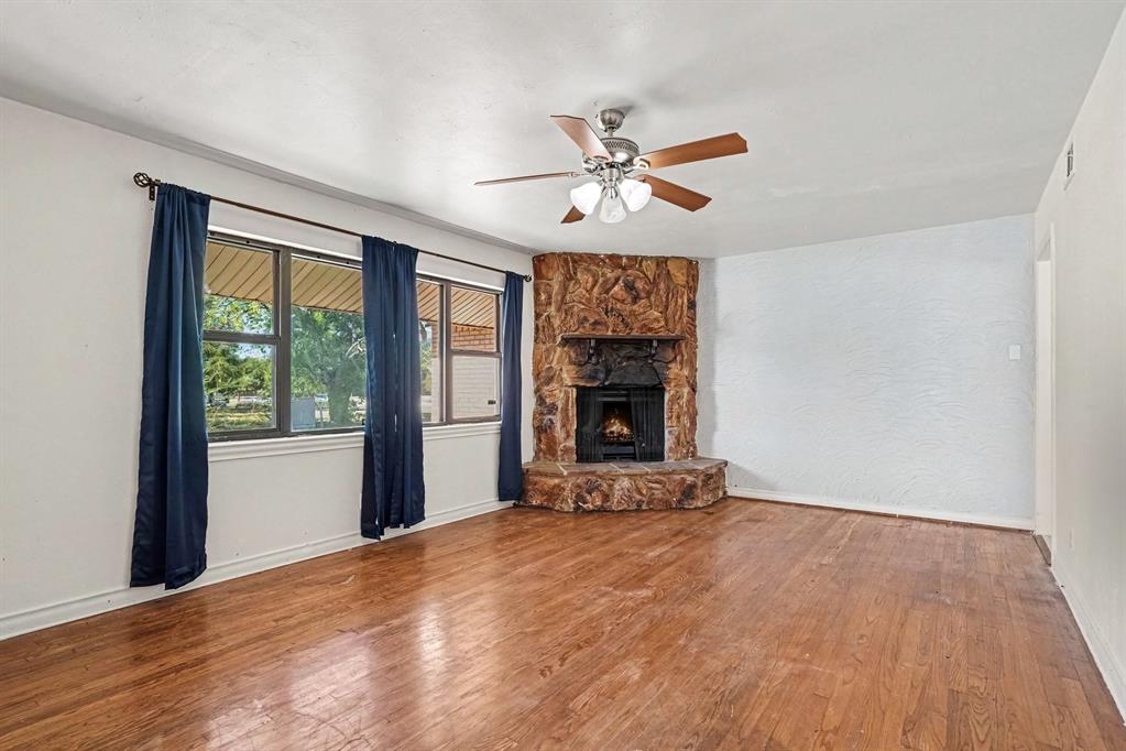 2409 Materhorn Drive, Dallas, TX 75228 2409 Materhorn Drive, Dallas, TX 75228