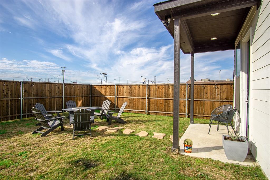 2050 Bickers Street, Dallas, TX 75212