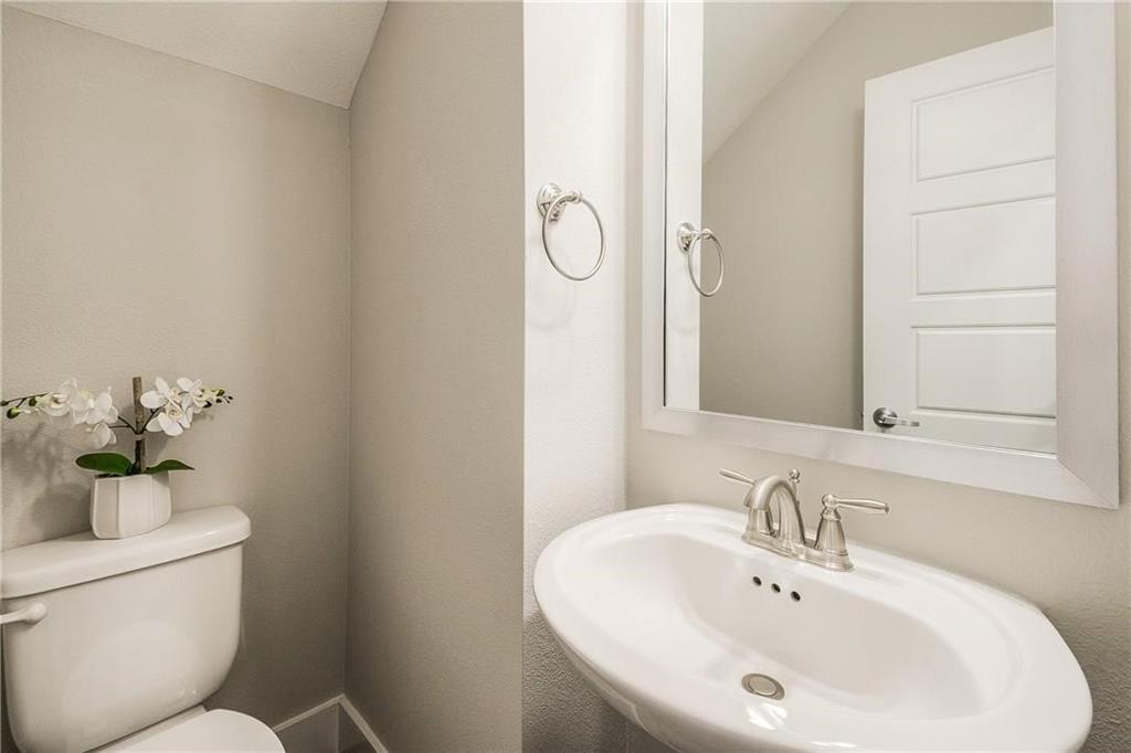2129 Lovedale Avenue, #104, Dallas, TX 75235