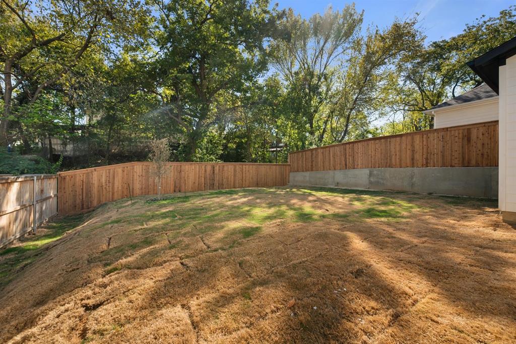 1506 Doyle, Dallas, TX 75203