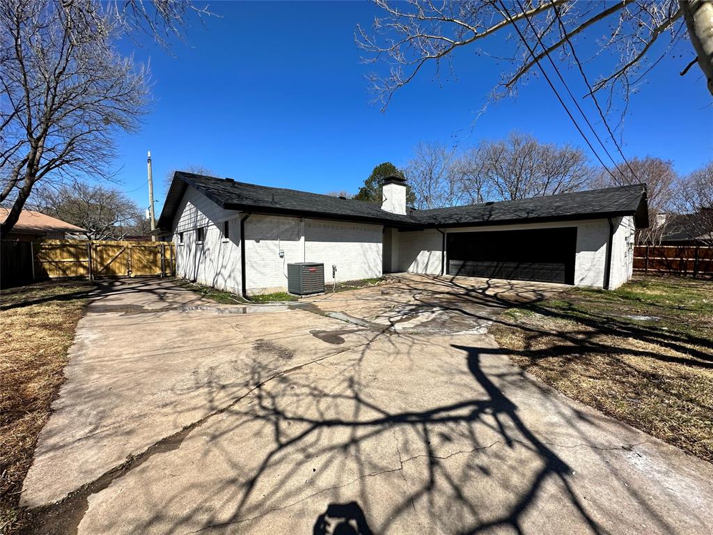 1412 Weathered Street, Irving, TX 75062