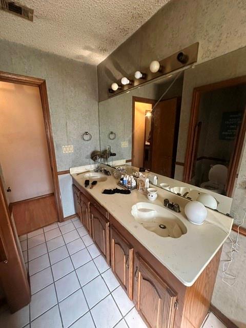 545 Renee Lane, DeSoto, TX 75115