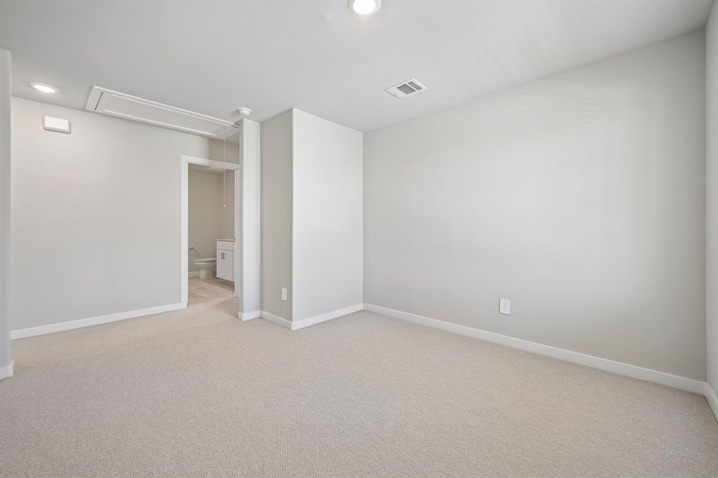 Photo is not of the actual home, but is an inspirational photo of builder’s model home and may depict options, furnishings, and/or decorator features that are not included.