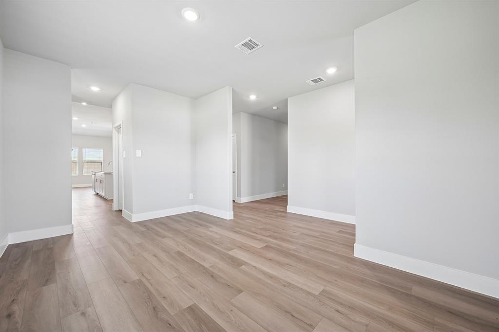 Photo is not of the actual home, but is an inspirational photo of builder’s model home and may depict options, furnishings, and/or decorator features that are not included.