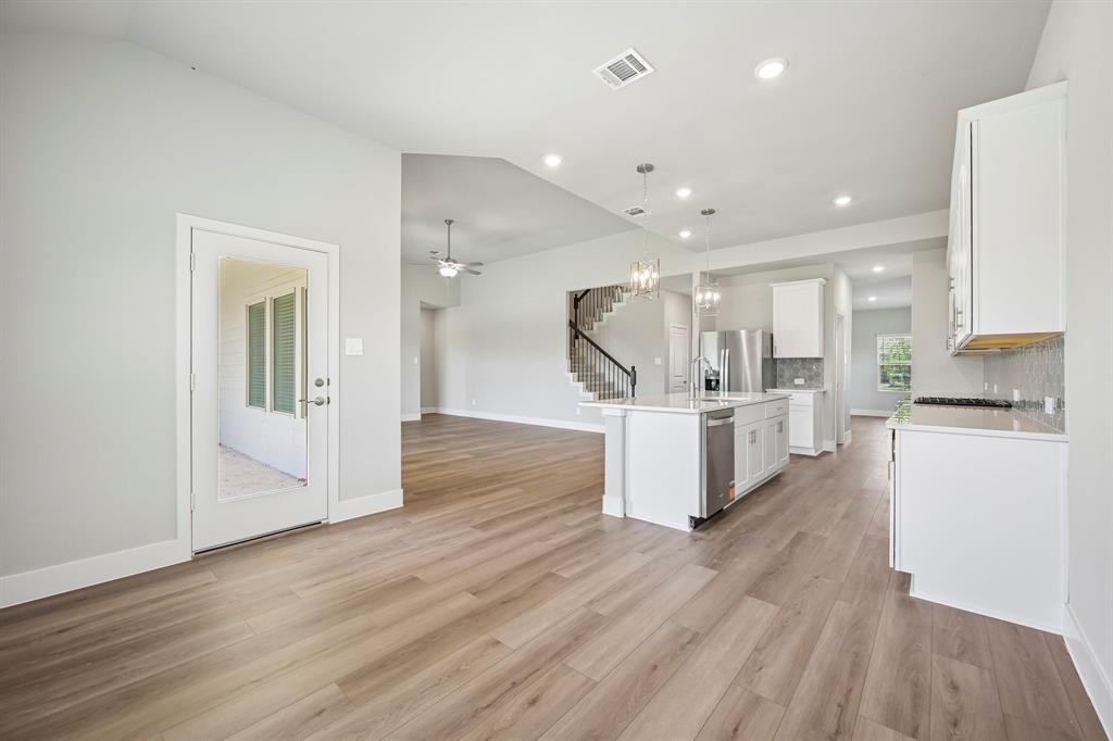Photo is not of the actual home, but is an inspirational photo of builder’s model home and may depict options, furnishings, and/or decorator features that are not included.