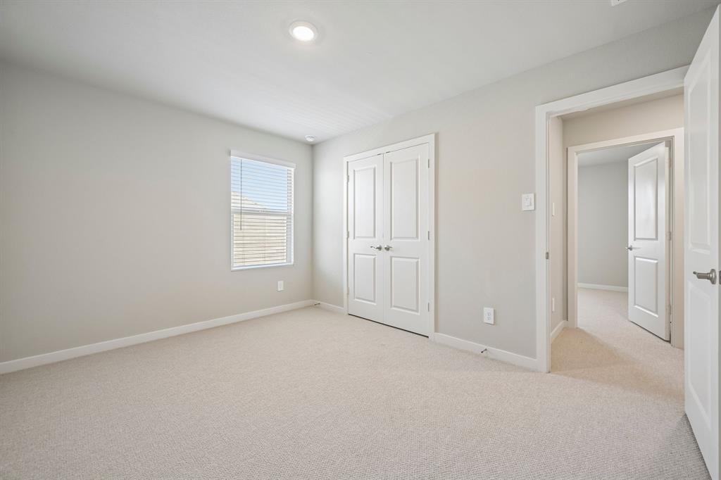 Photo is not of the actual home, but is an inspirational photo of builder’s model home and may depict options, furnishings, and/or decorator features that are not included.