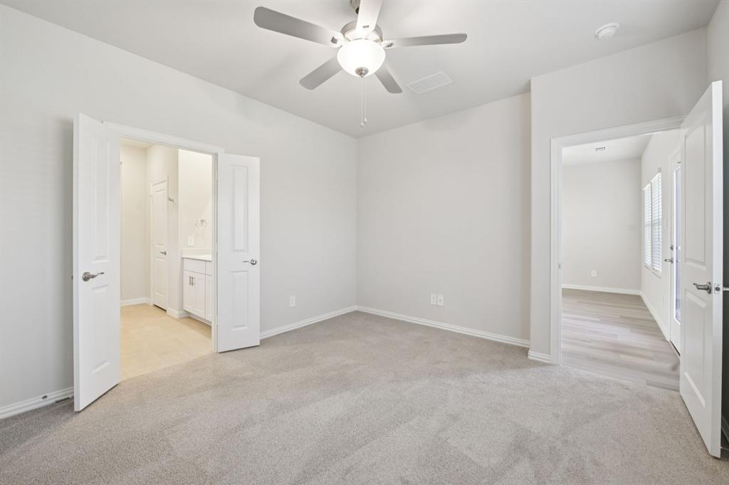 Photo is not of the actual home, but is an inspirational photo of builder’s model home and may depict options, furnishings, and/or decorator features that are not included.
