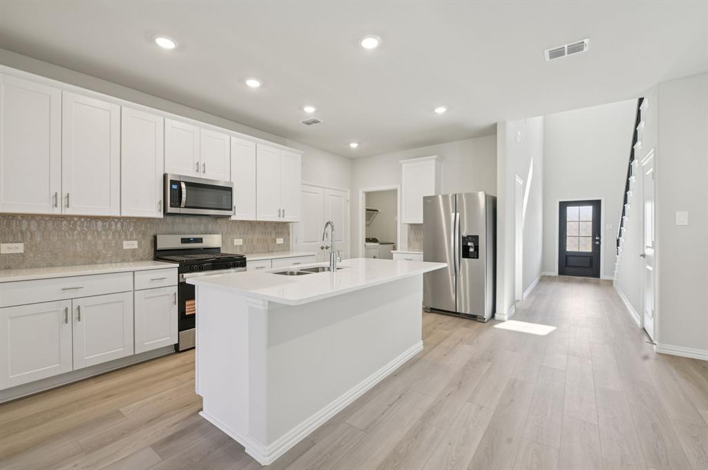 Photo is not of the actual home, but is an inspirational photo of builder’s model home and may depict options, furnishings, and/or decorator features that are not included.