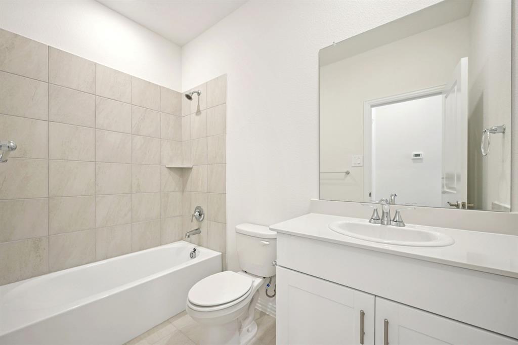 Photo is not of the actual home, but is an inspirational photo of builder’s model home and may depict options, furnishings, and/or decorator features that are not included.