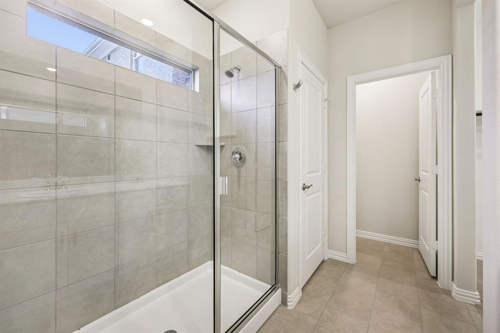 Photo is not of the actual home, but is an inspirational photo of builder’s model home and may depict options, furnishings, and/or decorator features that are not included.