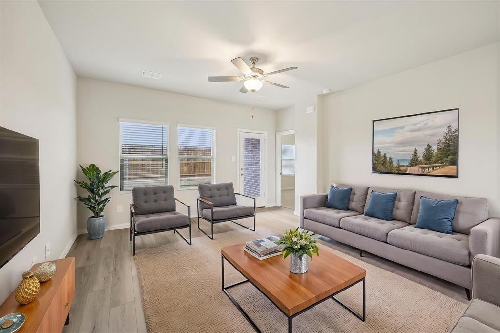 Photo is not of the actual home, but is an inspirational photo of builder’s model home and may depict options, furnishings, and/or decorator features that are not included.