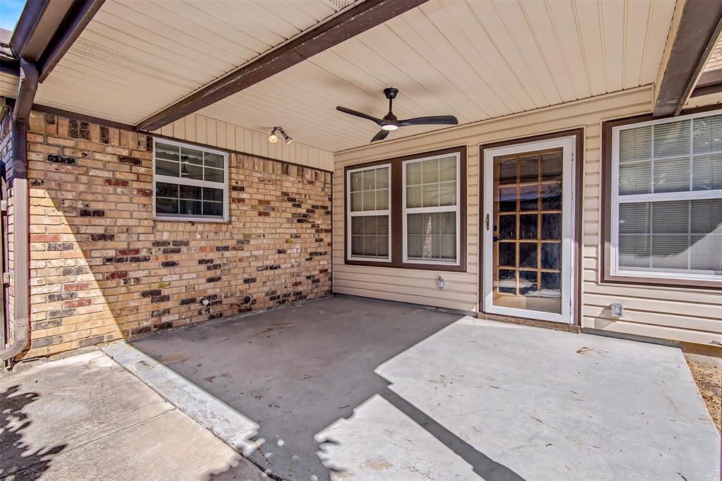 521 Cranbrook Lane, Grand Prairie, TX 75052