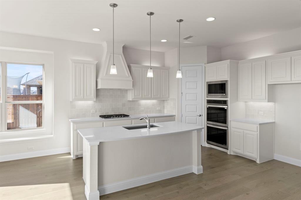 11_12. 1328 David - Kitchen (2).JPG