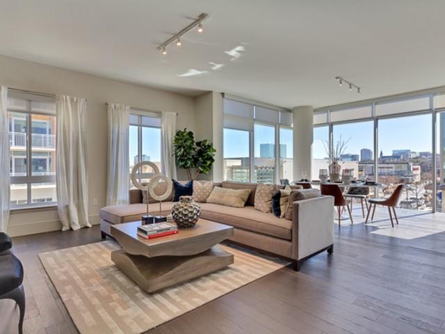 MODEL HOME! MODEL HOME!