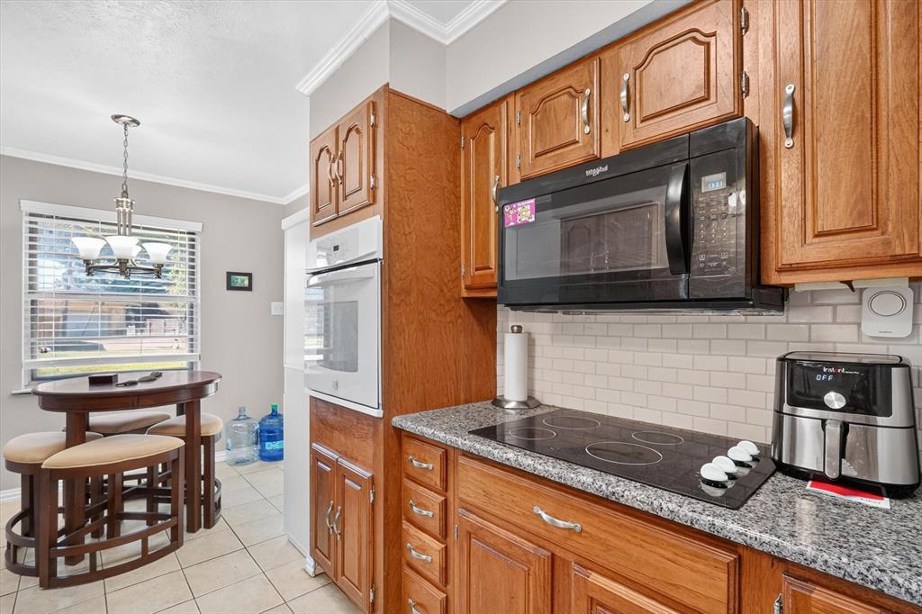 1907 Deep Valley Drive, Richardson, TX 75080