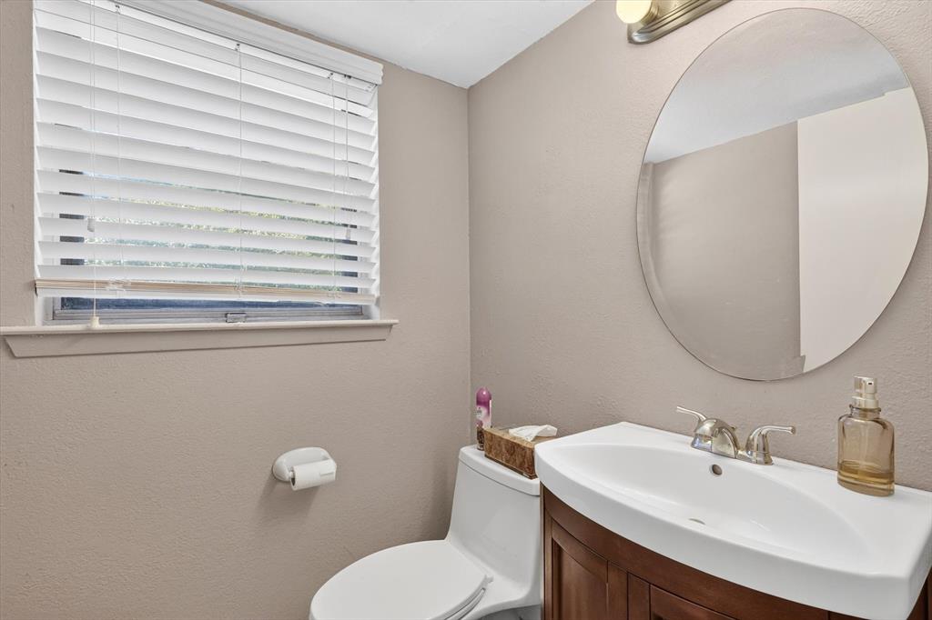 1907 Deep Valley Drive, Richardson, TX 75080