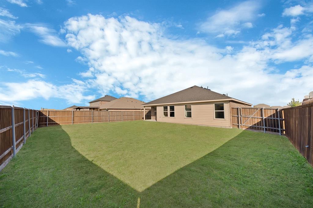 411 Azalea Drive, Josephine, TX 75173