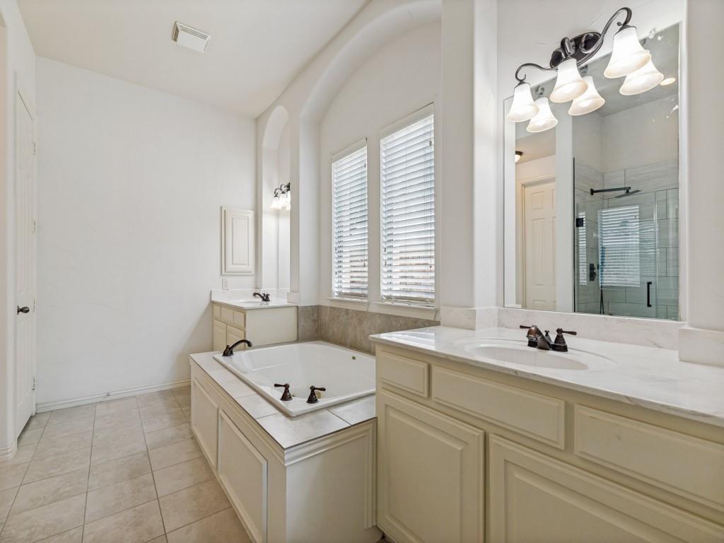 8723 Sherwood Drive, Frisco, TX 75035 8723 Sherwood Drive, Frisco, TX 75035