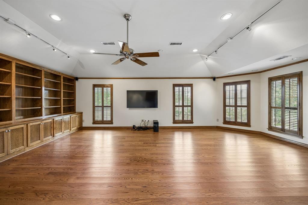 9624 Greensprint Drive, Dallas, TX 75238