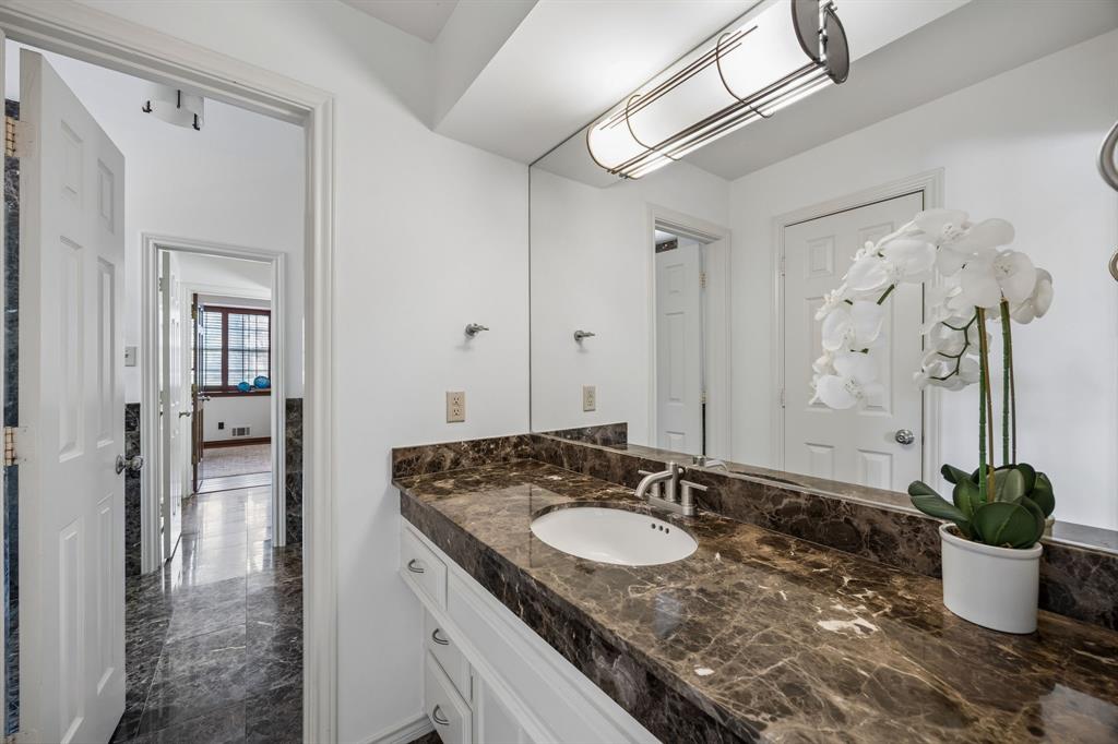 9624 Greensprint Drive, Dallas, TX 75238
