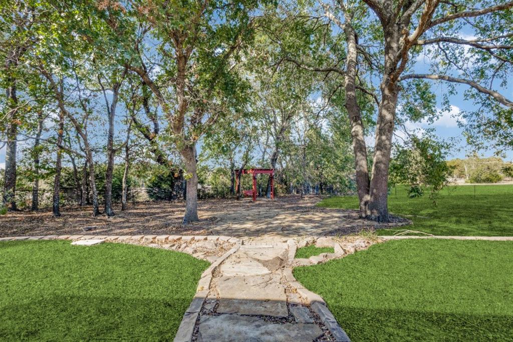 15837 State Highway 121 N, Blue Ridge, TX 75424