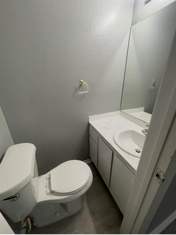 305 E Chestnut Street, Kaufman, TX 75142