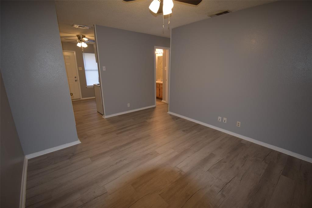 305 E Chestnut Street, Kaufman, TX 75142