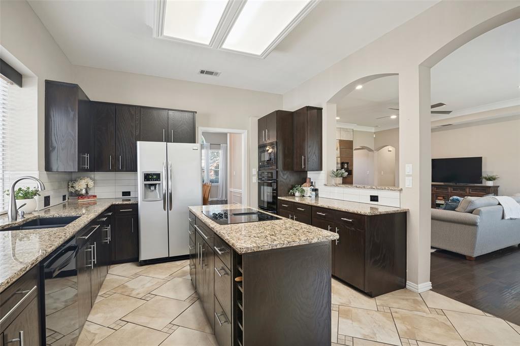 909 Palm Desert Drive, Garland, TX 75044