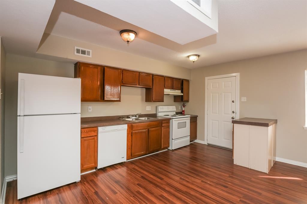 4013 Commonwealth Drive, Garland, TX 75043