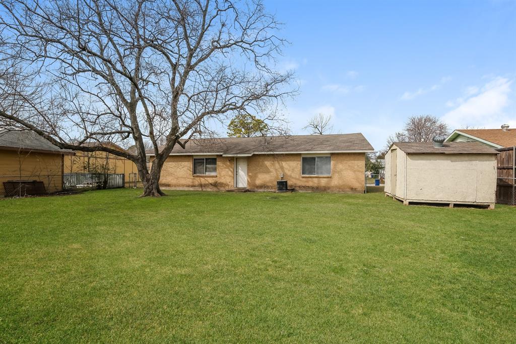4013 Commonwealth Drive, Garland, TX 75043